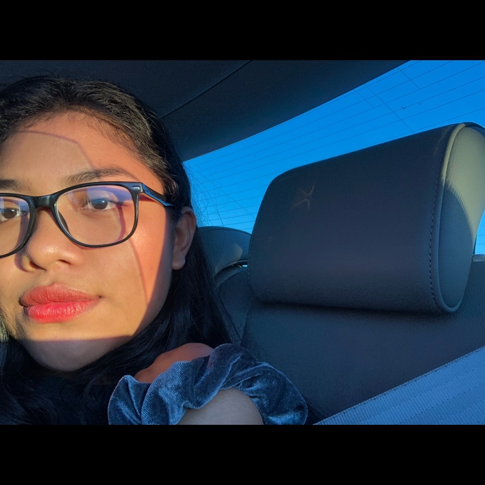 Meet your Posher, Jaquelin